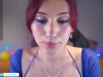 girl
        greeny_mat cam image #4787273