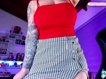 girl
        yesikasaenz cam image #315952