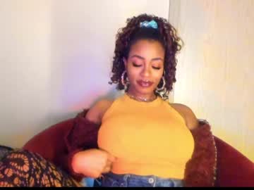 girl
        napudi1 cam image #474091