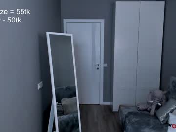 girl
        lynn_jackson cam image #5208197
