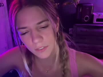 girl
        oliviahansleyy cam image #5861189