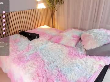 girl
        little_effy18 cam image #3767013