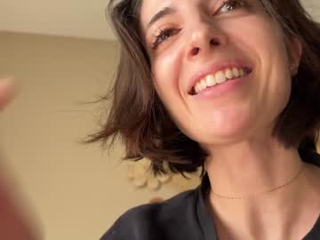 girl
        rosykindred cam image #5146466