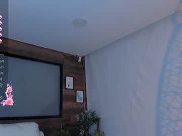girl
        tinyw0nder cam image #4451730