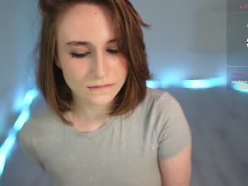girl
        monimauve_ cam image #2401900