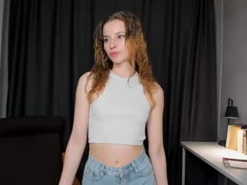 girl
        brought_me cam image #6777699