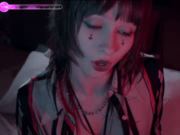 girl
        chaturbatable cam image #4091589