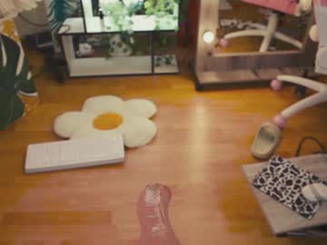 girl
        chery_lady22 cam image #5793021