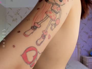 girl
        hornyvillage cam image #2218035