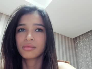 girl
        aki_kin cam image #580946