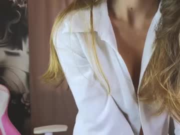 girl
        georginaashburn cam image #5287441