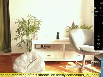 girl
        venus_in_jeans cam image #3937367