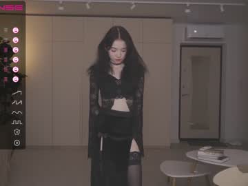 girl
        oki_dokie cam image #1926960