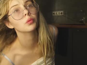 girl
        ellizabetta cam image #4577929