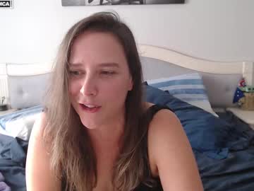 girl
        bluexstacey cam image #6558284