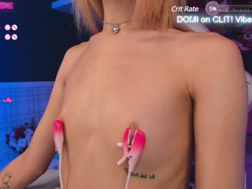 girl
        dreamy_kira cam image #4907515