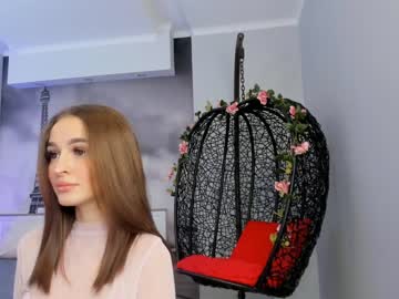 girl
        elizabeth__gray cam image #715017