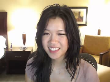 girl
        xoeveali cam image #3382342