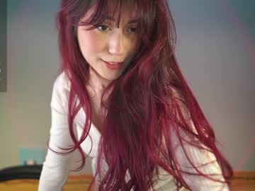 girl
        greeny_mat cam image #5160715