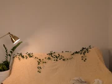 girl
        pollyhayley cam image #4691503