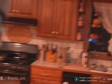 girl
        tantric_eden_ cam image #1916435