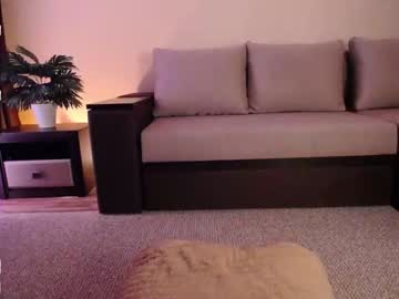 girl
        kerelai cam image #705558