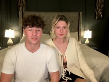 couple
        alpha_luke cam image #5628921