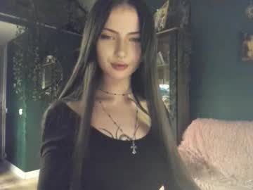 girl
        bmwm5f90 cam image #6144378