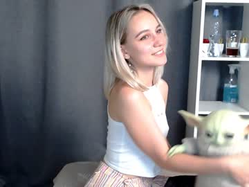 girl
        anjelahill cam image #1734546