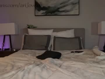 couple
        ari_lovexo cam image #1571780