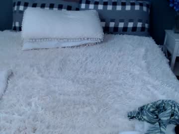 girl
        allforshow93 cam image #1881302