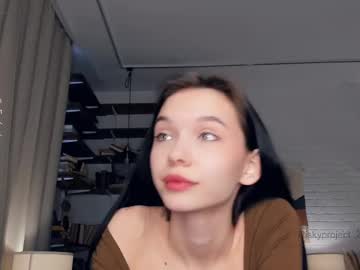 girl
        riskyproject cam image #6206287