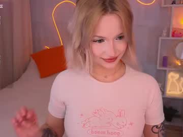 girl Live Cam Girls Love To Strip Naked For Their Viewers with sweetvany