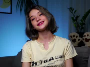 girl
        taitehambelton cam image #5408272