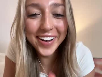 girl
        lovelyyylivyyy cam image #5069893