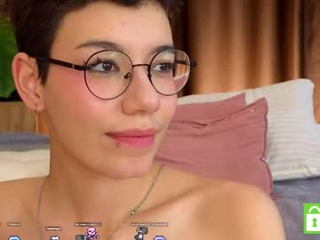 girl
        riskyteasse cam image #6128662
