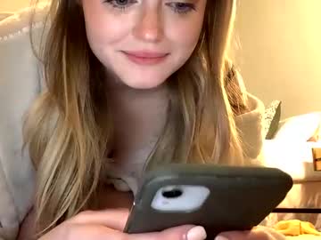 girl
        cloutqueenslay2 cam image #5743965
