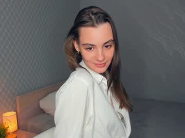 girl
        sia_lovely_ cam image #4161184