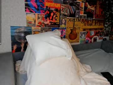 girl
        flirtykitty_ cam image #6153282