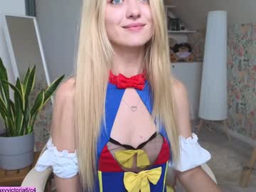 girl
        brilliantvictoria cam image #6797540