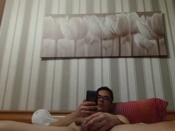 couple
        the_girl_with_glasses cam image #1916677