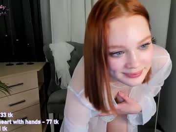 girl
        jennifer_shy_ cam image #6395568