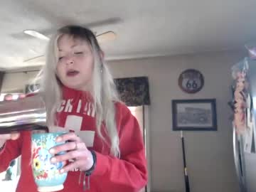 girl
        kipsy420 cam image #5755120