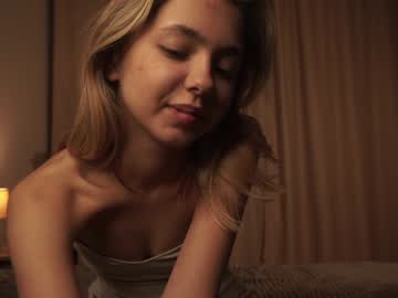 girl
        mildredgarrett cam image #5676796