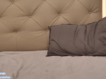 girl
        bunnyblondy cam image #2781420