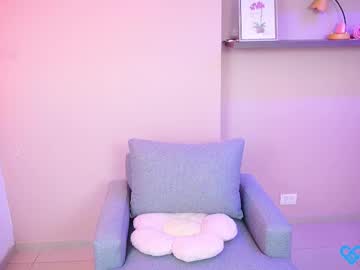 girl
        little_effy18_ cam image #6166004