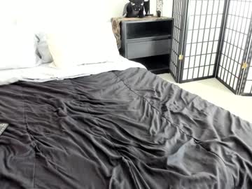 girl
        xlunaskye cam image #4939680
