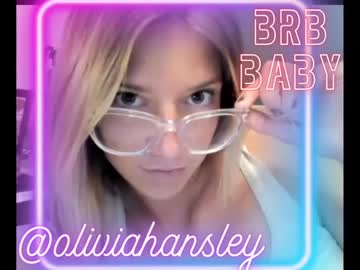 girl
        oliviahansleyy cam image #4984532