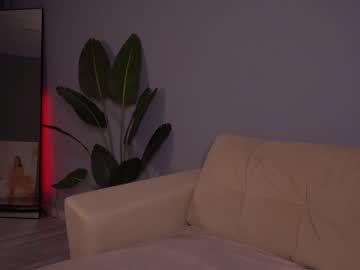 girl
        toxl cam image #3794197