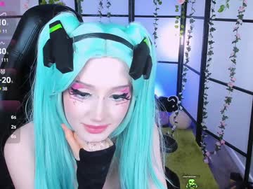 girl
        milkycute cam image #5321220